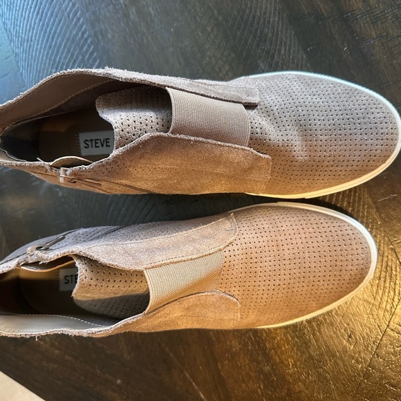 Steve Madden Women's Wavery Wedge Sneaker size 8 - Picture 6 of 7